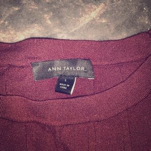 Maroon sweater long sleeve large